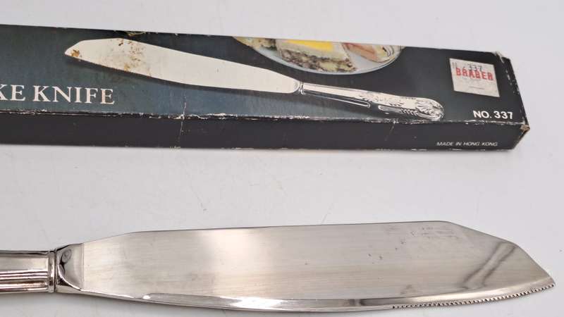 Vintage BWA Silver Plated Cake Knife-Kings Pattern -Boxed