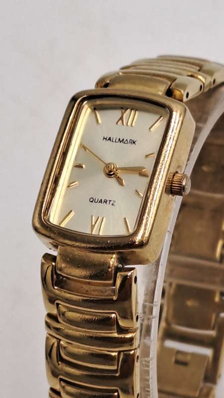 Hallmark Quartz HA 316C Watch