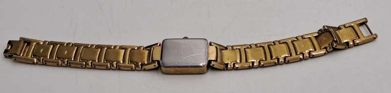 Hallmark Quartz HA 316C Watch