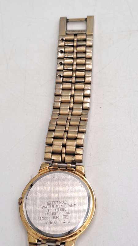 Pre-Owned Ladies Seiko Quartz IN00-4048 T 2 Watch -Working