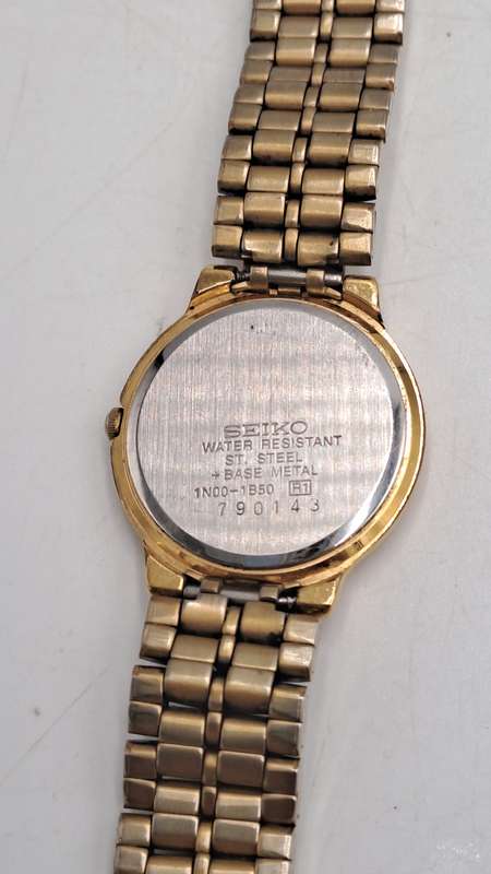 Pre-Owned Ladies Seiko Quartz IN00-4048 T 2 Watch -Working