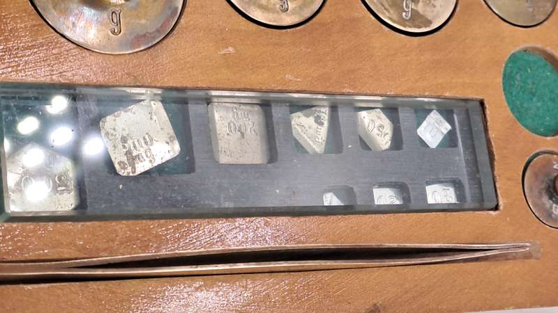 Antique 1903-1917 Boxed Set of Jewellers Apothecary Scales Weights -Macdonald,Adams & Co.Ltd-J.H.B