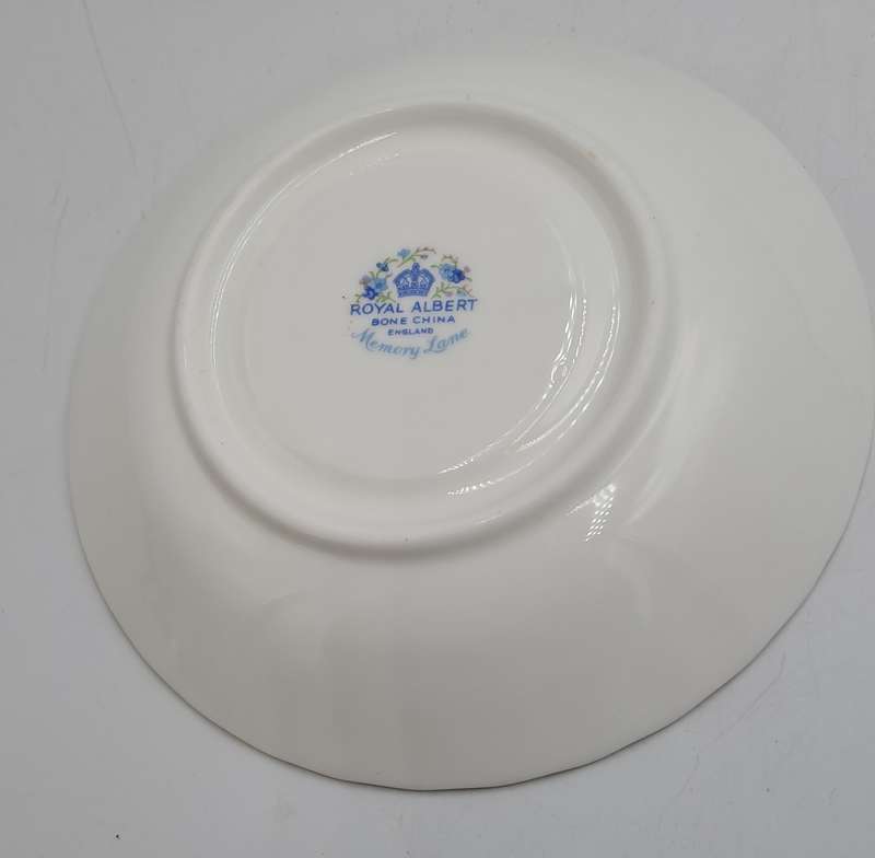 Replacement Vintage Royal Albert `Winsome` Bone China Saucer-England