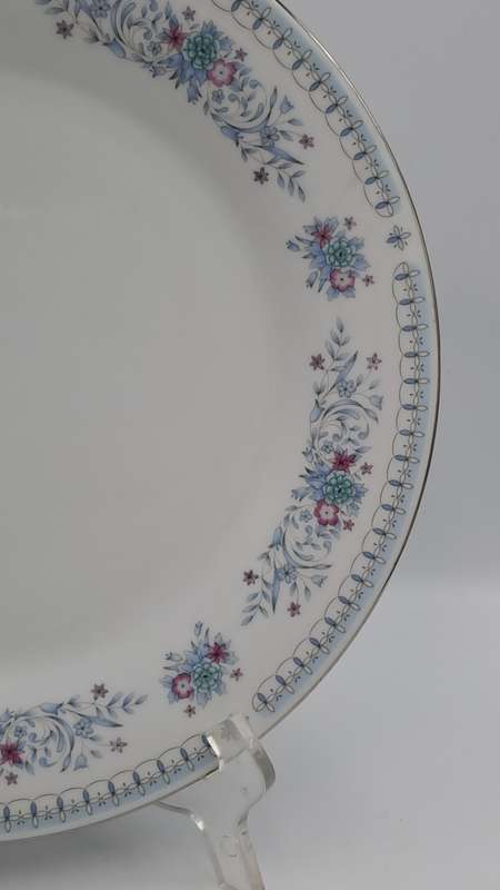 Crown Ming HARMONY Floral Fine China Dinner Plate By Jian Shiang Made in China (8 available)