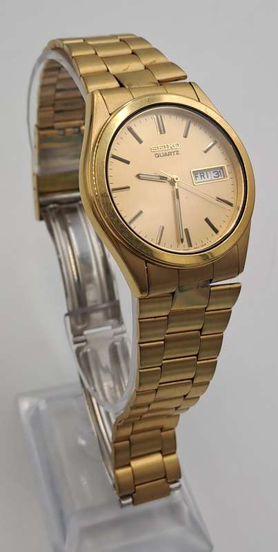 Vintage Pre-Owned Men's Seiko 7N43 Quartz Gold Plated Day-Date watch -Excellent Condition