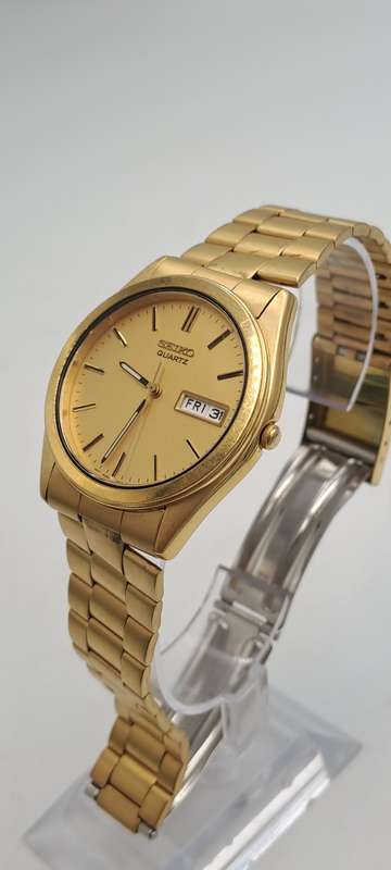 Vintage Pre-Owned Men's Seiko 7N43 Quartz Gold Plated Day-Date watch -Excellent Condition