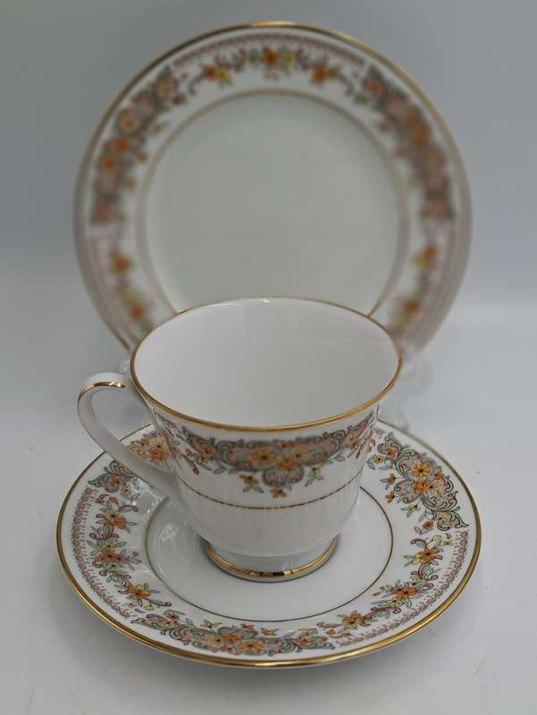 Vintage 1975-1982 Contemporary Noritake Tea Trio CLARA 2687 Fine China-Sri-Lanka (6 available)