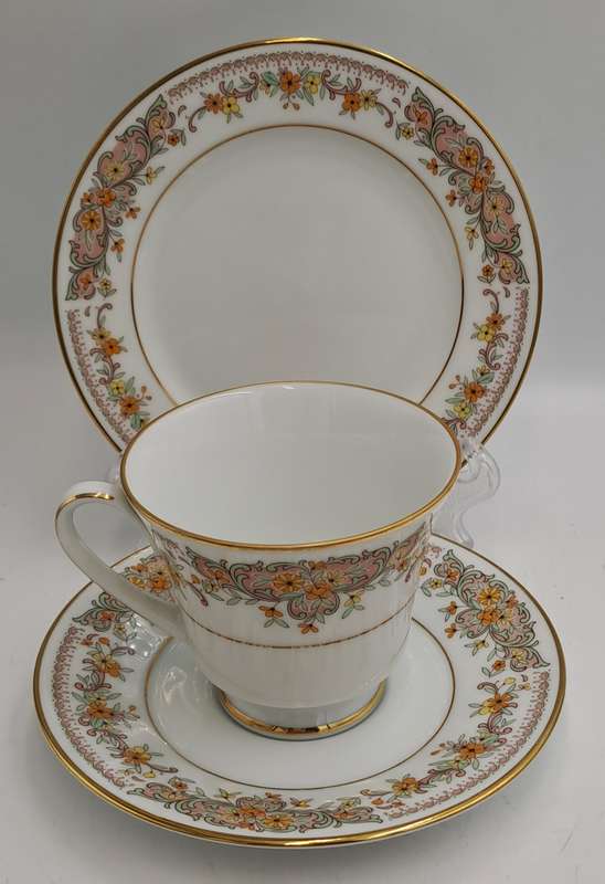 Vintage 1975-1982 Contemporary Noritake Tea Trio CLARA 2687 Fine China-Sri-Lanka (6 available)
