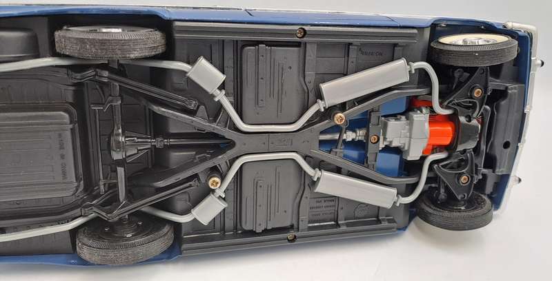 Pre-owned 1959 Chevrolet Impala 1:18 Road Tough Die Cast Model