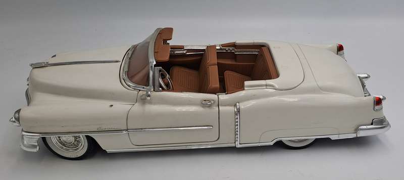 Pre-owned 1953 Cadillac Eldorado 1:18 Die Cast -Anson Model