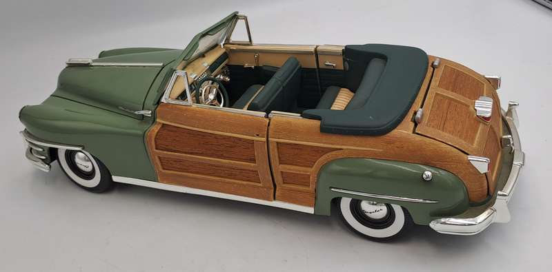 Pre-owned 1948 Chrysler 1:18 Scale Die Cast-a 1998 Motorcity classic Model-see condition