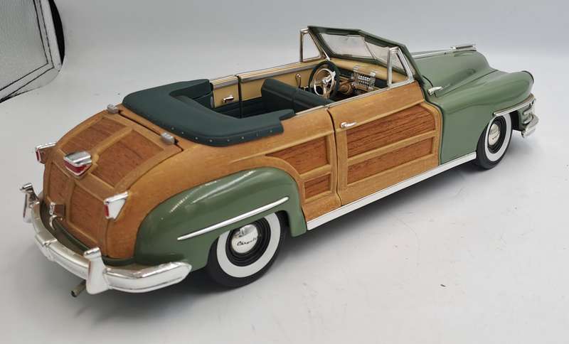 Pre-owned 1948 Chrysler 1:18 Scale Die Cast-a 1998 Motorcity classic Model-see condition