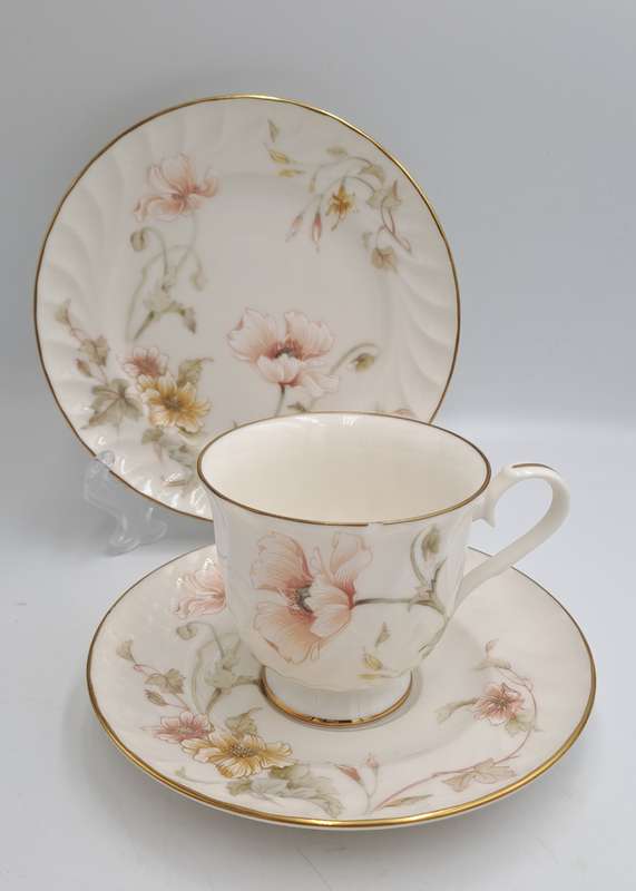 Vintage Gorham TRELLIS Fine China Tea Trio 24kt Gold Hand Banded Japan-Mint -CUP CHIPPED