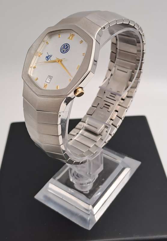 Pre-owned Pierre Cardin P47-8206 Stainless Steel Men's Quartz Watch-VW Branded - Unused -Boxed