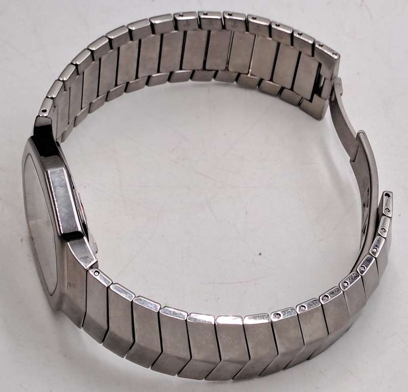 Pre-owned Pierre Cardin P47-8206 Stainless Steel Men's Quartz Watch-VW Branded - Unused -Boxed