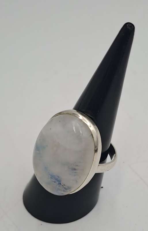 Pre-owned Vintage Moonstone Ring-no Markings -18mm in diameter