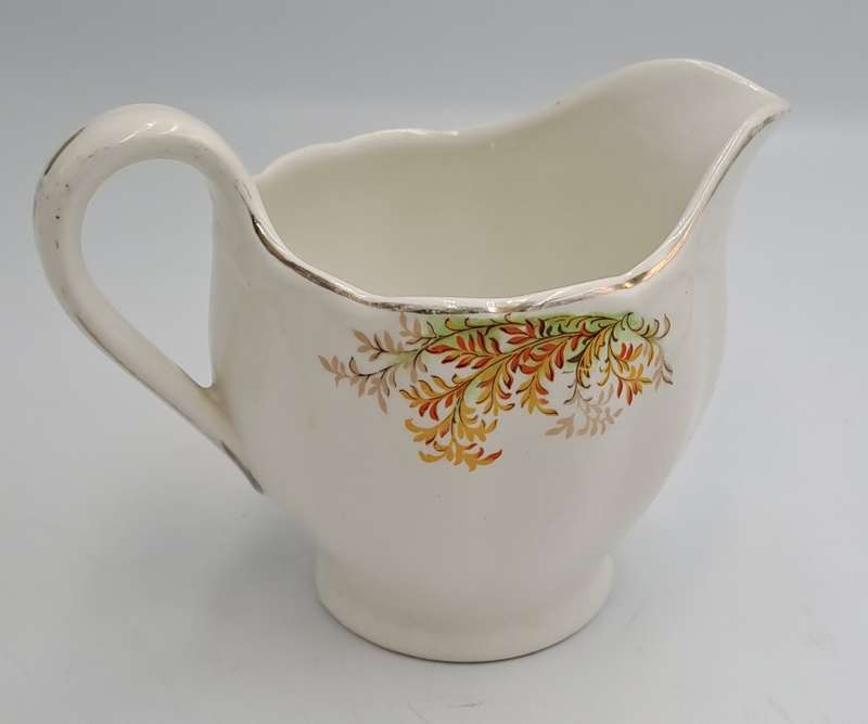 Vintage GRINDLEY Creampetal Creamer