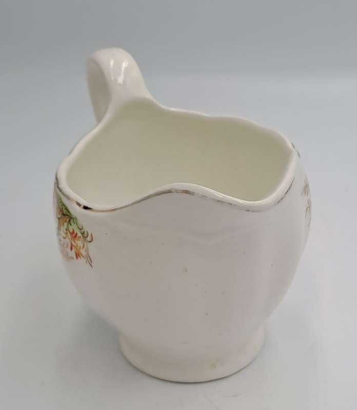 Vintage GRINDLEY Creampetal Creamer