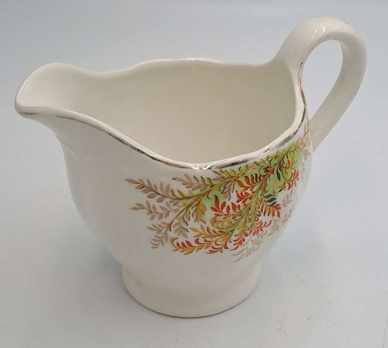 Vintage GRINDLEY Creampetal Creamer