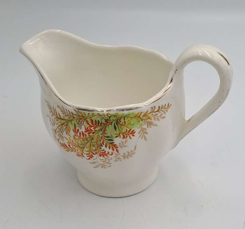Vintage GRINDLEY Creampetal Creamer
