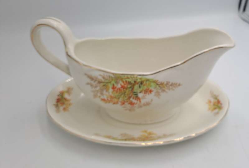 Vintage GRINDLEY Creampetal Gravy Boat with Saucer