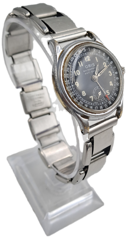 Vintage Swiss Made ORIS Men's Windup watch -Working-