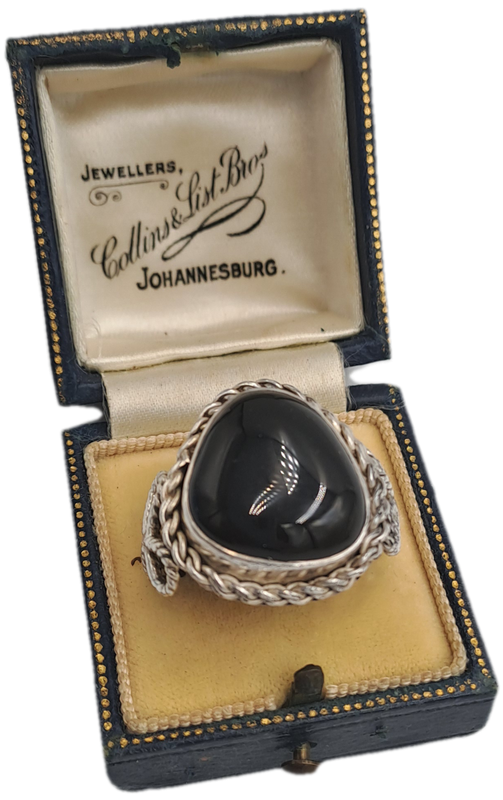 Pre-owned Vintage Ring-no Markings -Black Onyx stone