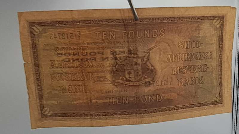 Rare!!! 1943 South Africa 10 Pounds Note English - Afrikaans-J. Postmus