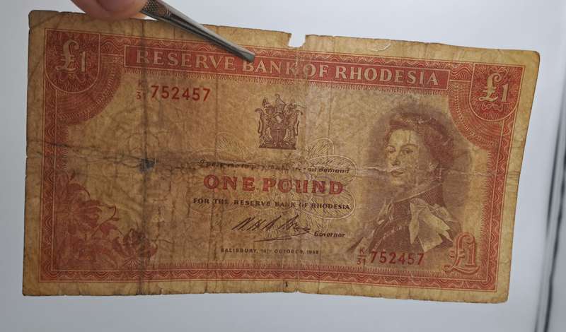 Rare!!!! Rhodesia 14 Oct 1968 One Pound banknote