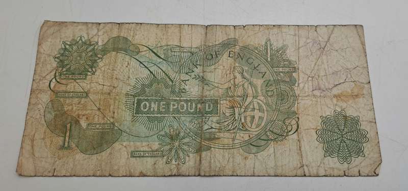 1960's 1 Pound - Elizabeth II Series C Bank Note