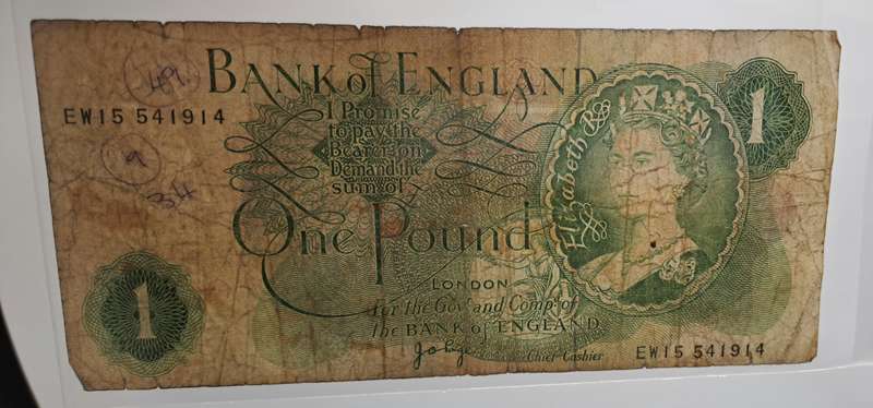 1960's 1 Pound - Elizabeth II Series C Bank Note