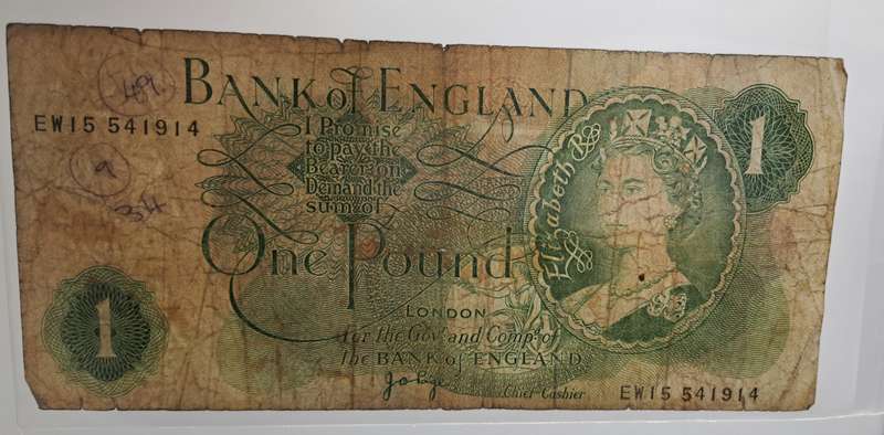 1960's 1 Pound - Elizabeth II Series C Bank Note