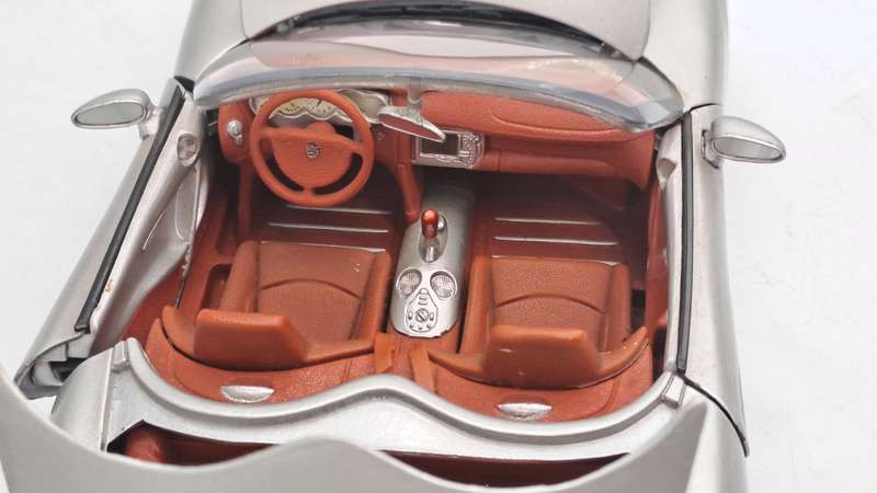 Maisto Die Cast Porsche Boxer Made In Thailand Scale 1/18