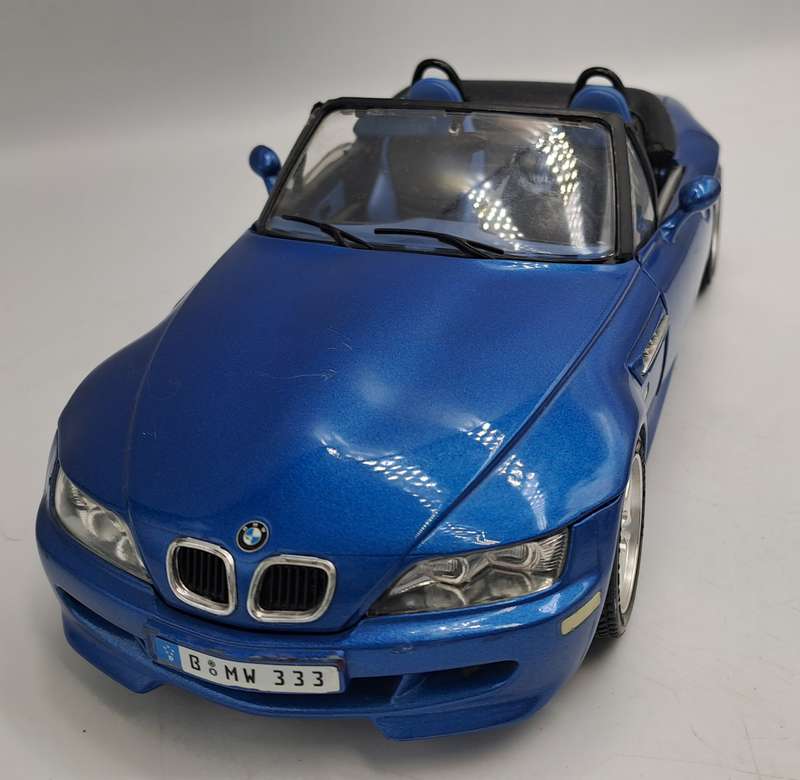 Burago Die Cast 1996 BMW 3M Made In Italy Scale 1/18