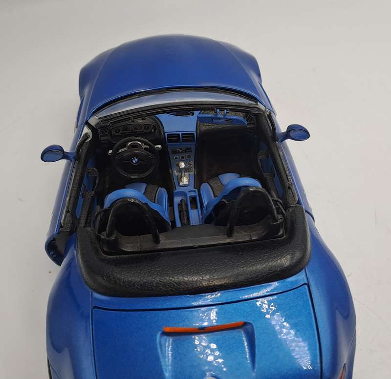 Burago Die Cast 1996 BMW 3M Made In Italy Scale 1/18