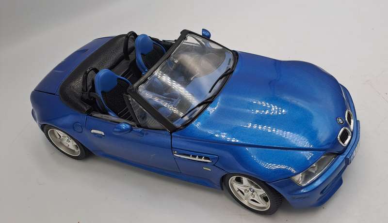 Burago Die Cast 1996 BMW 3M Made In Italy Scale 1/18