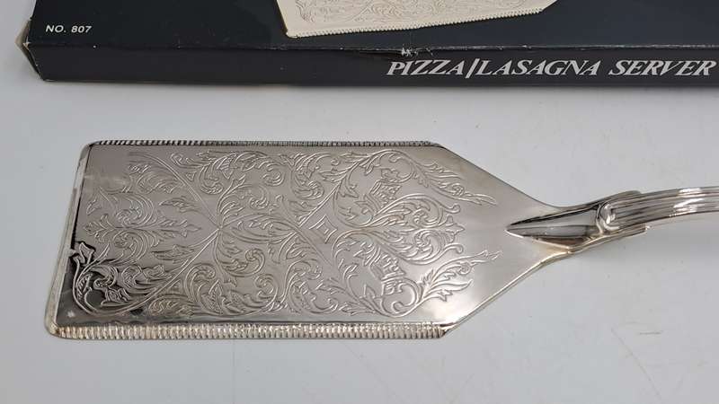 Vintage Silver Plated Pizza/Lasagna server-Boxed