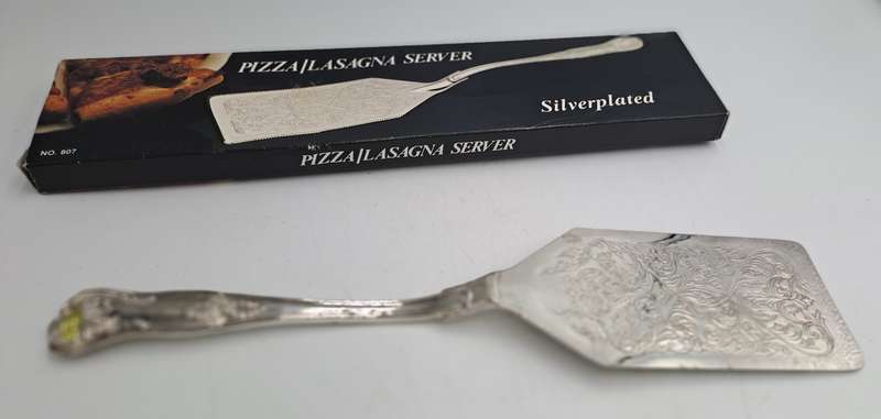 Vintage Silver Plated Pizza/Lasagna server-Boxed
