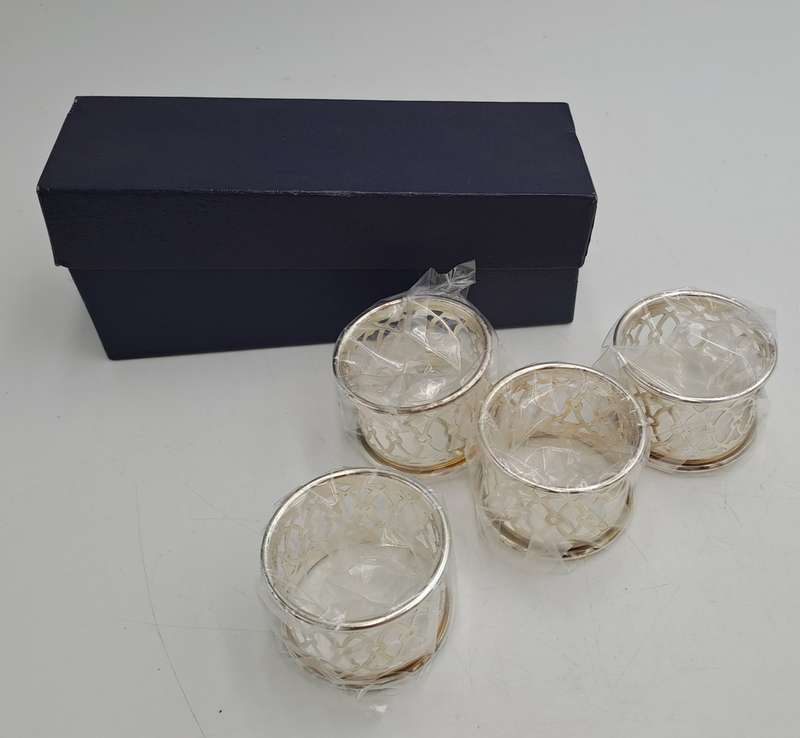 4 x Crown by Em-ESS Silver Plated Napkin Rings-Boxed -Tarnish resistant