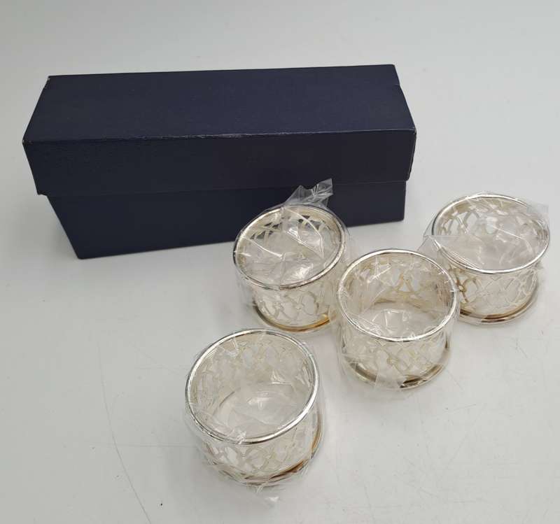 4 x Crown by Em-ESS Silver Plated Napkin Rings-Boxed -Tarnish resistant