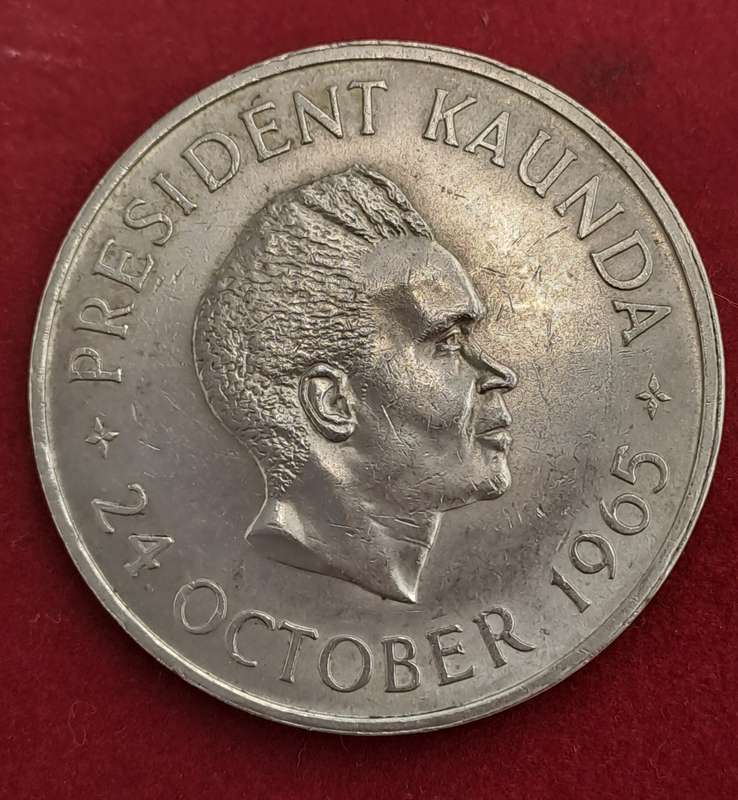 1965 Zambia  5 Shillings Independence