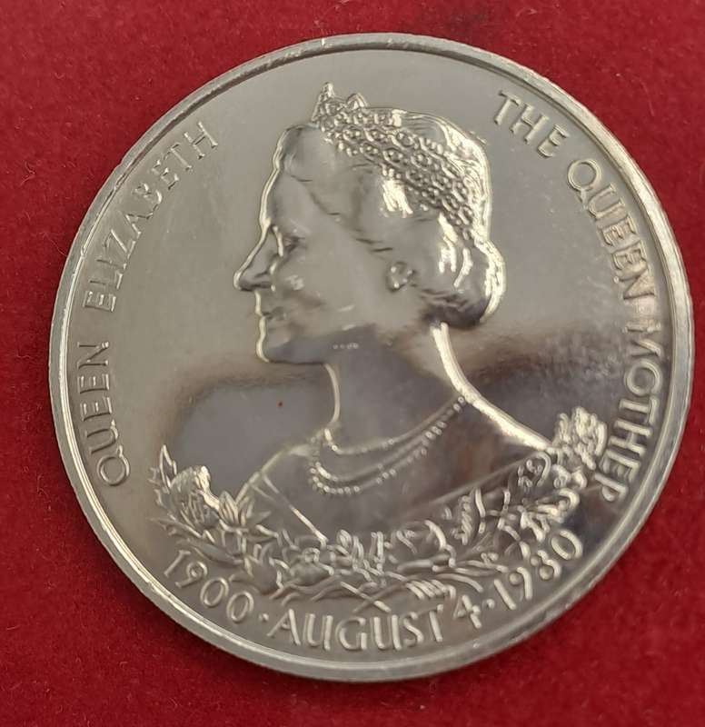 1980 United Kingdom 25 Pence - Guernsey  Elizabeth II Queen Mother Silver