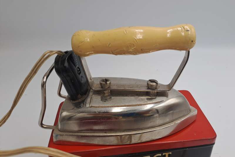 Vintage 1950's PRILECT Travelling Iron in Original Tin Box Cord and Plug