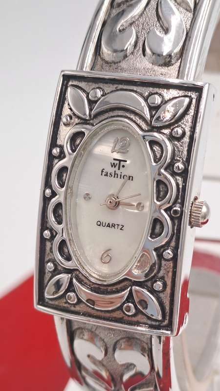 Vintage Ladies Hinged Bracelet Quartz Watch -Working