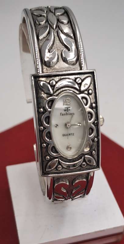 Vintage Ladies Hinged Bracelet Quartz Watch -Working