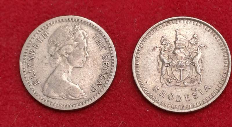 Rhodesia 1964 5 Cent and 1975 5 cent-Circulated