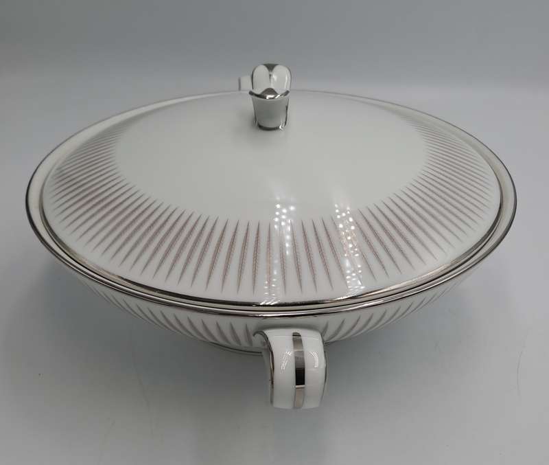 Vintage Noritake BIARRITZ 2 Round Covered Vegetable Tureens and 6 Flat Cream Soup Bowls