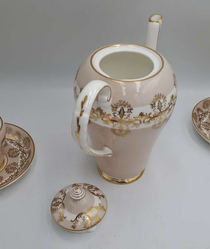 Beautiful 16pc Vintage Royal Grafton Fine bone China Tea set -Gold Trim -Mint Condition