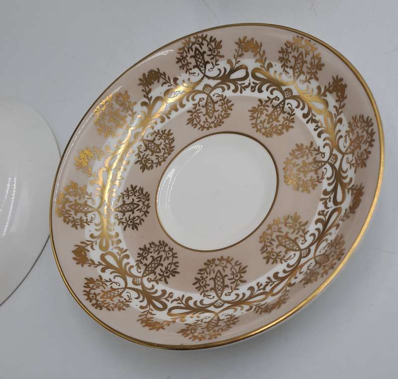 Beautiful 16pc Vintage Royal Grafton Fine bone China Tea set -Gold Trim -Mint Condition