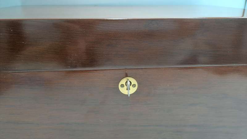 Wood Cigar Box with Hygrometer- with Key -fuenze made in italy